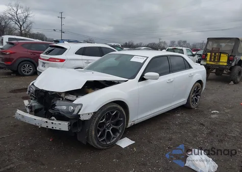 2015 Chrysler 300 300S из США, поврежденный, VIN 2C3CCABG8FH838306